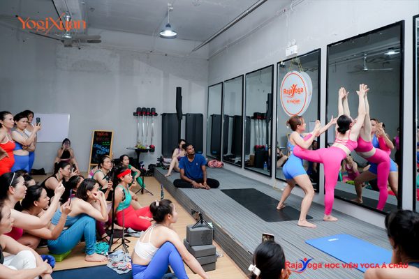 Khóa Học Yoga Chạm Chỉnh Chất - Nâng Cao Kỹ Năng và Hiệu Quả Luyện Tập