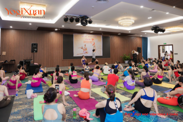 ĐÀO TẠO CHUYÊN SÂU VỀ YOGA CÙNG YOGI XUÂN WITH HLV PHƯƠNG ANH