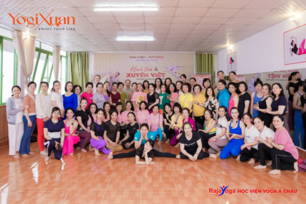 Yogi Xuân và hành trình Yoga