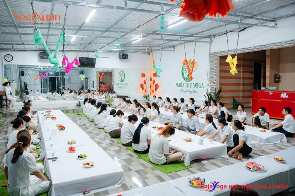 Thiền trà cùng Yogi Xuân