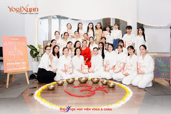 ĐÀO TẠO KHÓA HLV CẤP TỐC CÙNG YOGI XUÂN WITH PHƯƠNG ANH