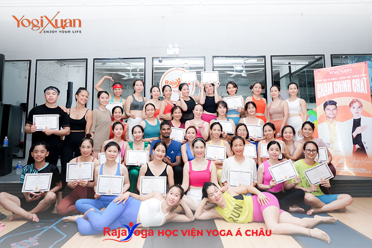 ĐÀO TẠO KHÓA HLV CẤP TỐC CÙNG YOGI XUÂN WITH PHƯƠNG ANH