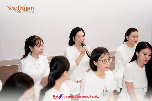 HLV Yoga chuyên nghiệp