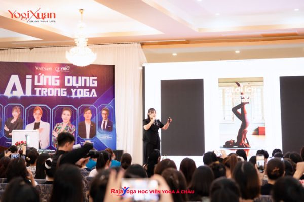 Tiên phong ứng dụng AI trong Yoga